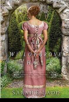 Lady At Willowgrove Hall (Whispers On The Moors V3)