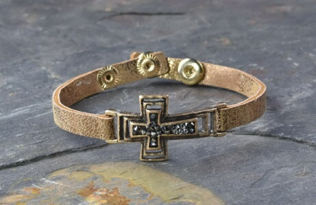 Eden Merry-Angelus-Cross Bracelet